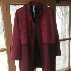 Lululemon Light Jacket - Red Size M
